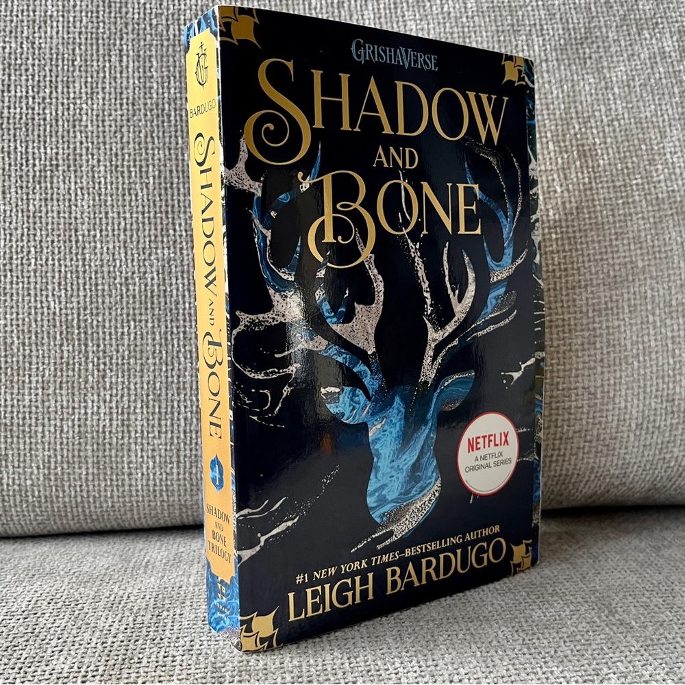 5/$20 Shadow and Bone by Leigh Bardugo, Grishaverse book